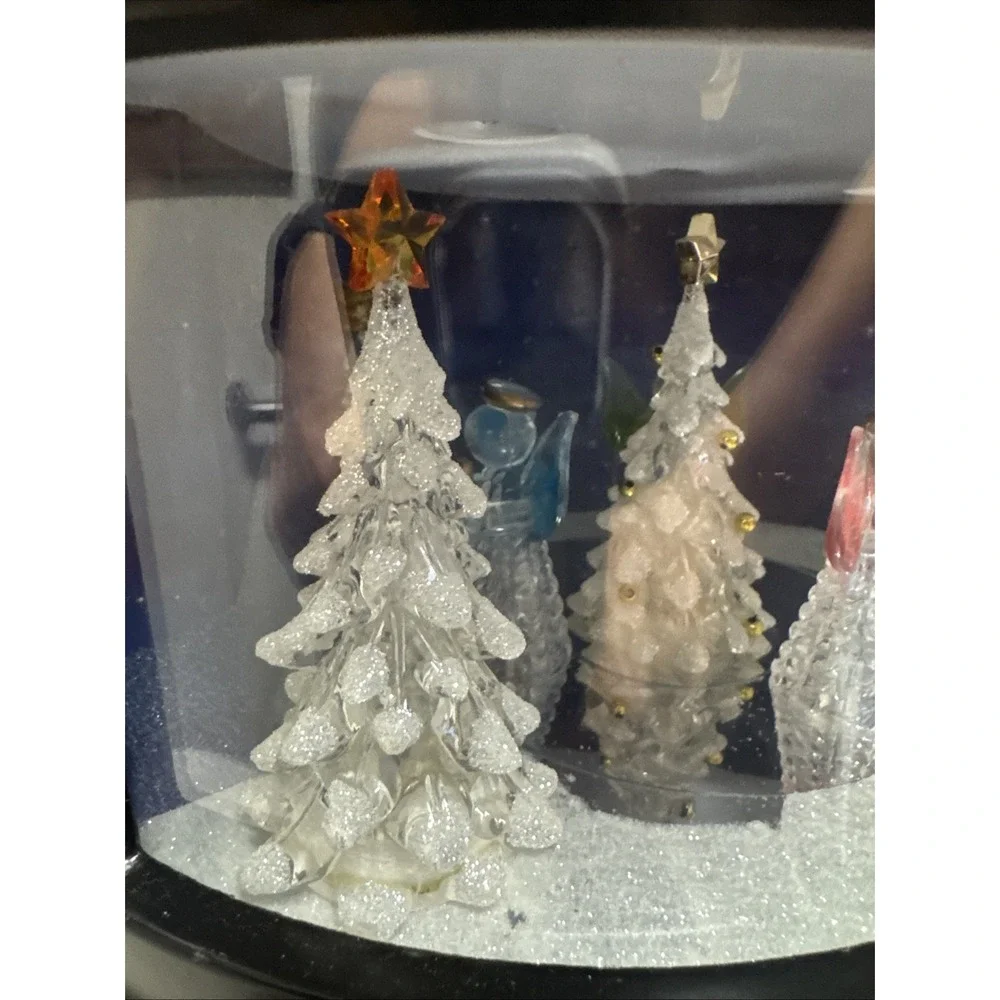 VIDEO!  Mr. Christmas Animated Symphony of Bells Wooden Display Box NOT‎ WORKING